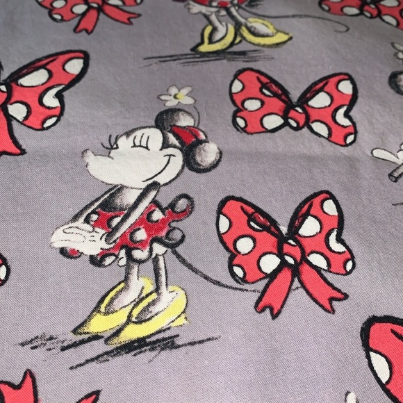 Gently Loved Minnie Mouse by Disney Scrub Top - Picture 3 of 6